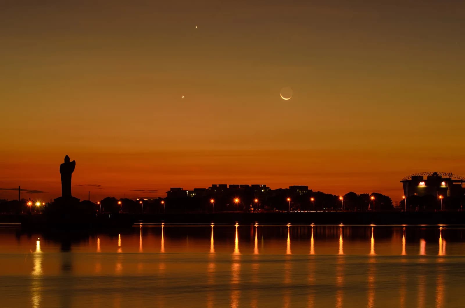 Hussain Sagar moonrise, Hyderabad